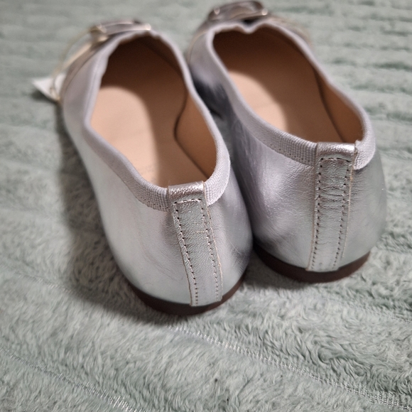 Avellini Silver Italian Genuine Leather Flats Sz 40 Made In Italy - Picture 6 of 8